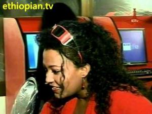 Sosna reading her boyfriend's email to a woman he thinks is his lover but is actually Sosna posing as his lover...whaaa?